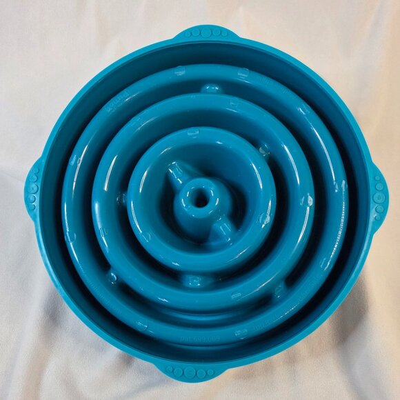 Outward Hound Non-Skid Plastic Slow Feeder Interactive Dog Bowl - Picture 3 of 3